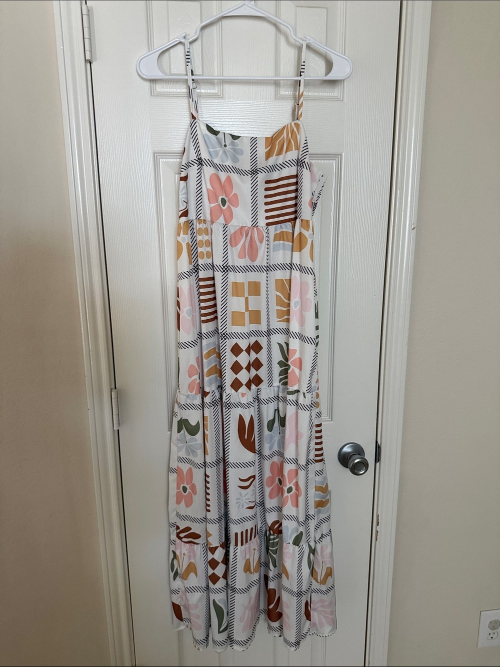 Women's White Floral Patchwork Maxi Dress - Spaghetti Strap